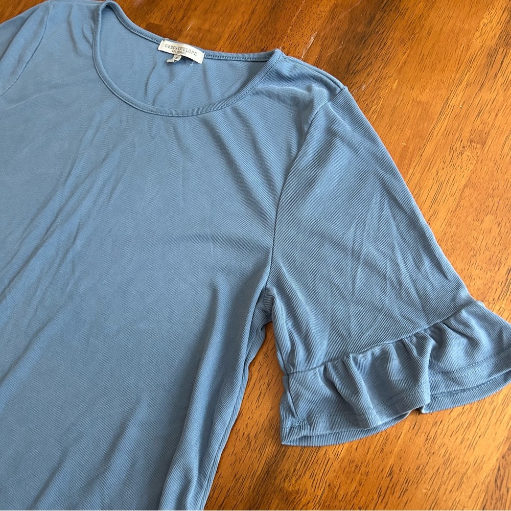 Blue Ribbed Ruffle Sleeve Top | Womens Medium | Soft Stretch Tee |Green Envelope - Picture 3 of 7